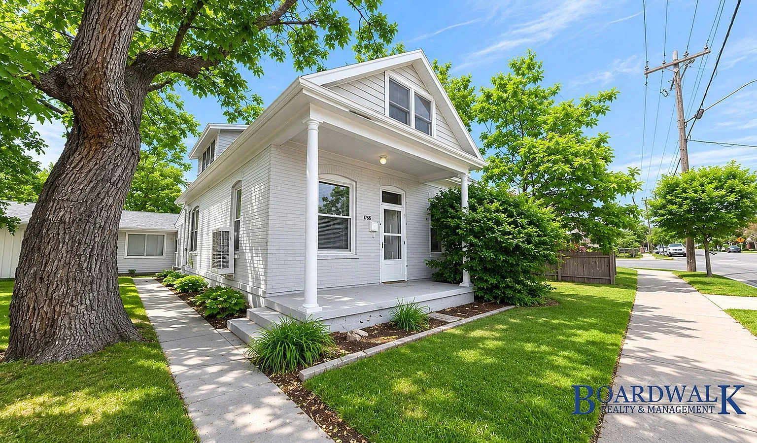 1 bed, 1.0 bath, 700 sqft, $1,050 — Photo 1