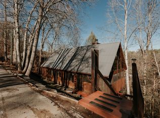 1522 Ridgecrest Dr, Sevierville, TN 37876