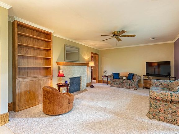 3rd image of 2505 Grand Blvd