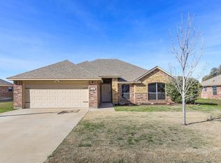 128 Redbud Ln, Weatherford, TX 76086