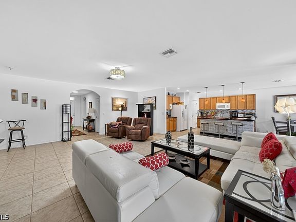 3rd image of 3408 SW 27th Ave