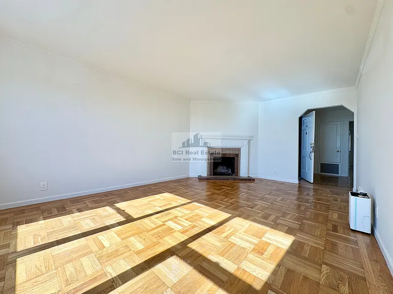 1784 39th Ave #1784 — Photo 3