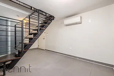 Rented by Rennit Inc.