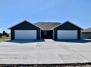 2404 Callaway Ct, Pierre, SD 57501