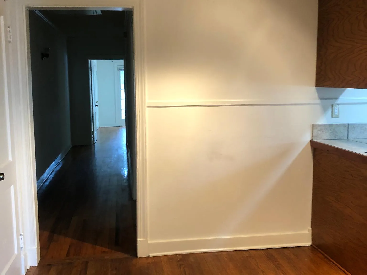 2 bed, 925 sqft, $1,600 — Photo 2