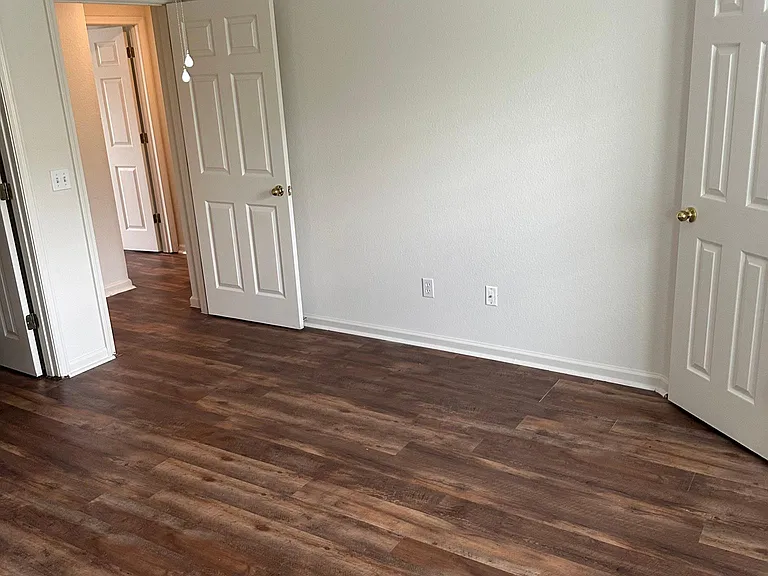 304 Southern Branch Ln — Photo 13