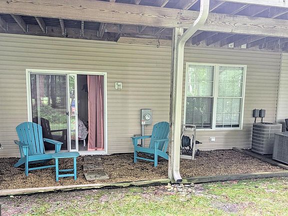 5th image of 128 Hingham Ln #17