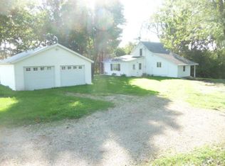 325 E Crosstown Rd, Ellsworth, WI 54011