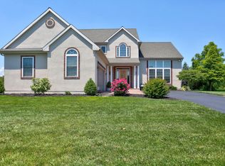 109 Farmstead Dr, Lancaster, PA 17603