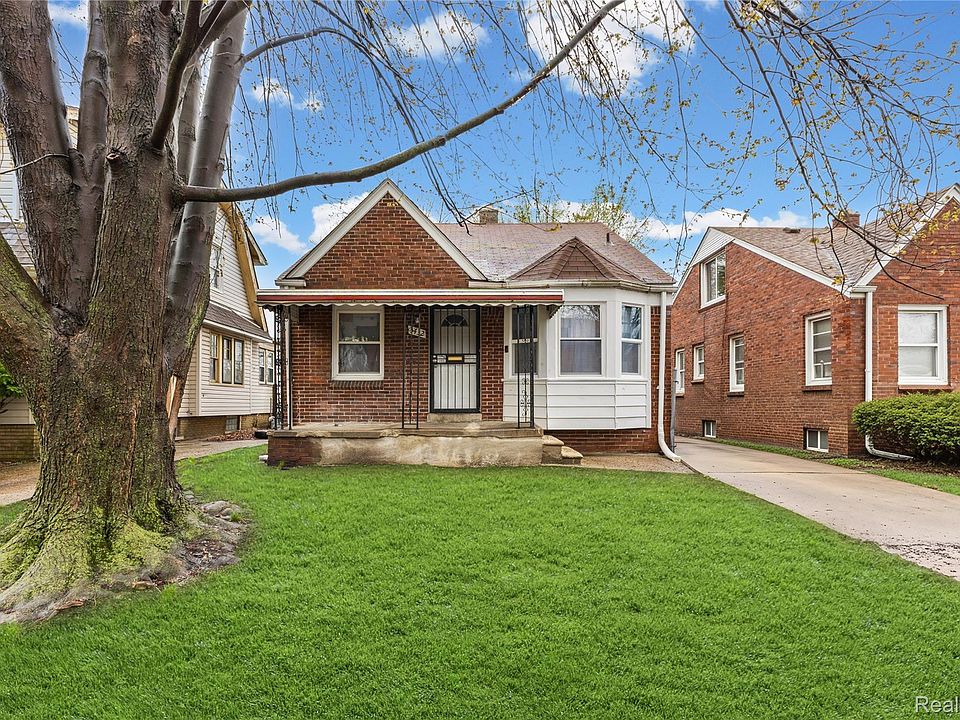 2nd image of 3432 Buckingham Ave