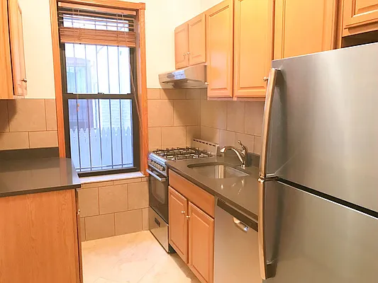 Rented by Rapid Realty Cobble Hill | media 56