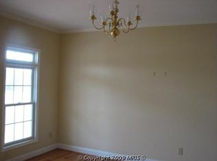 16 Lantern Ln, Viewtown, VA 20106