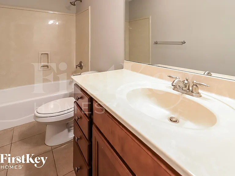 5830 Heritage Park Dr — Photo 14