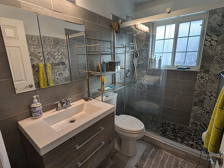 592 S Everett Ct — Photo 4