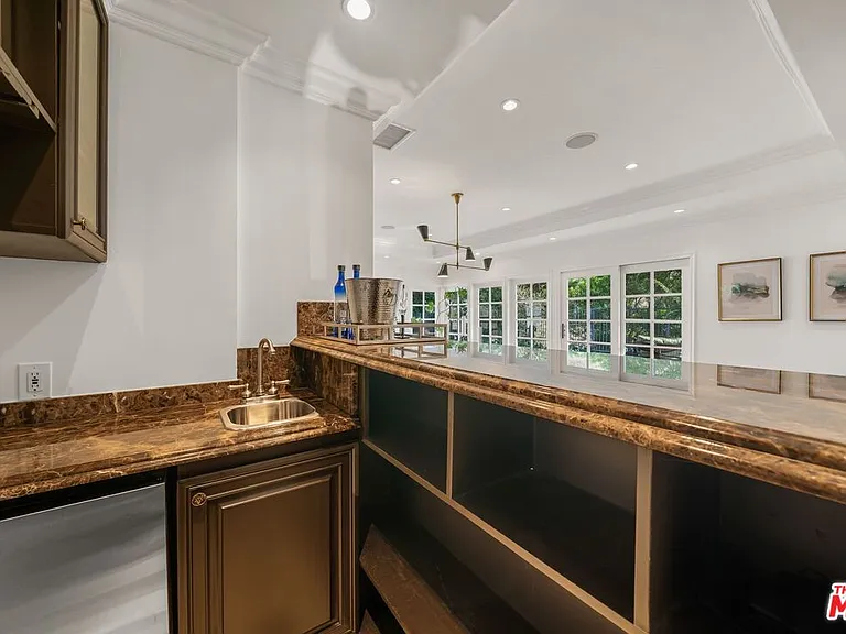 9023 Alto Cedro Dr — Photo 27