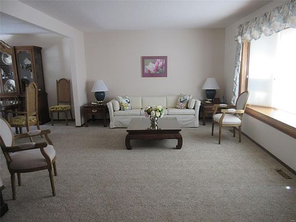 4th image of 1953 Fernwood Trail Dr