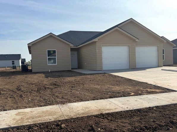 1202 Harbor Dr, Salina, KS 67401