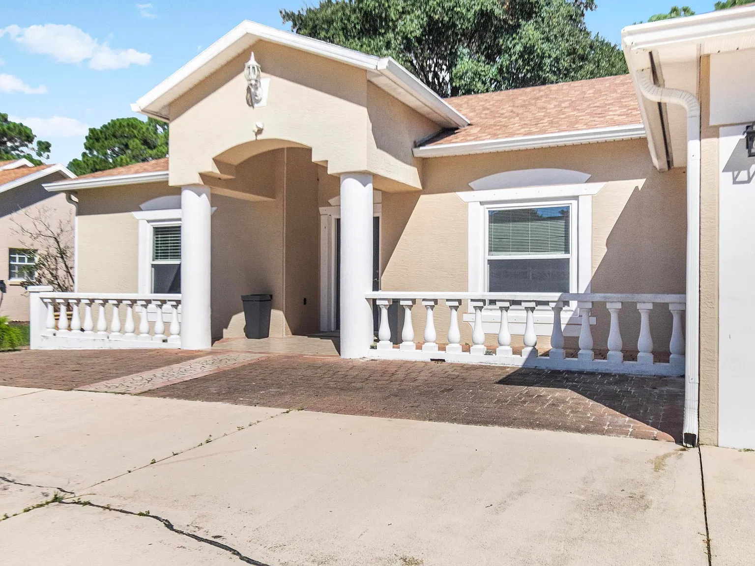 4 bed, 1852 sqft, $2,350 — Photo 3