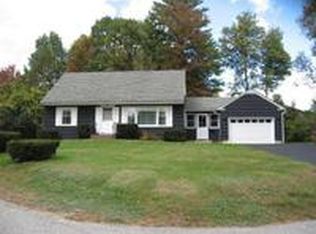 40 Porter Ave W, Rumford, ME 04276
