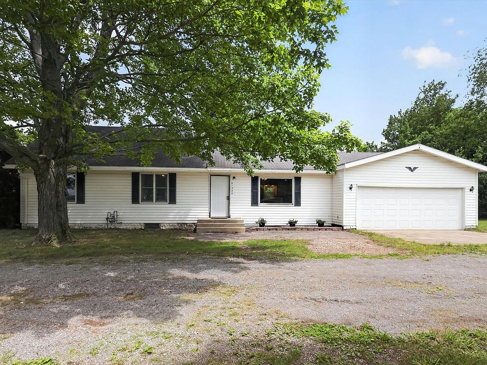 1st image of 61384 Oak Rd
