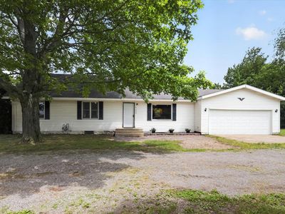 61384 Oak Rd, South Bend, IN, 46614
