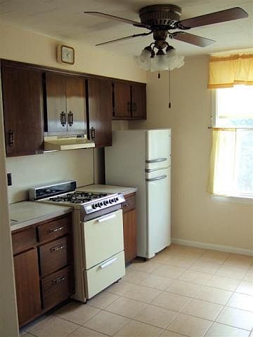 2nd image of 23 Columbia Ave