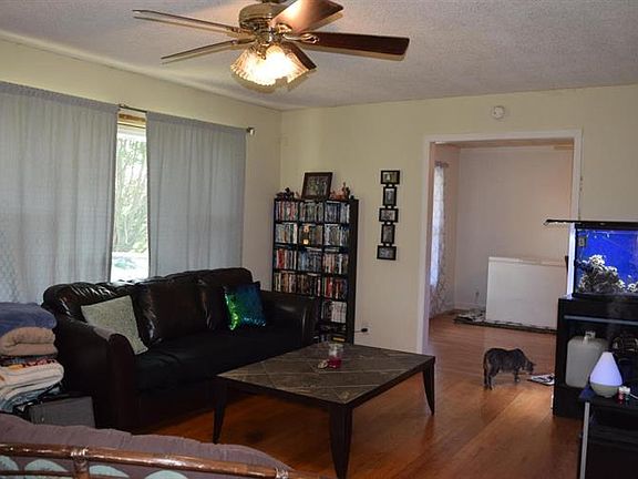 4th image of 5760 Goldenrod Cir