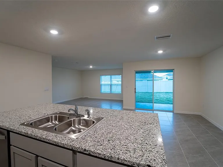 9206 Sapphire Creek Pl — Photo 10