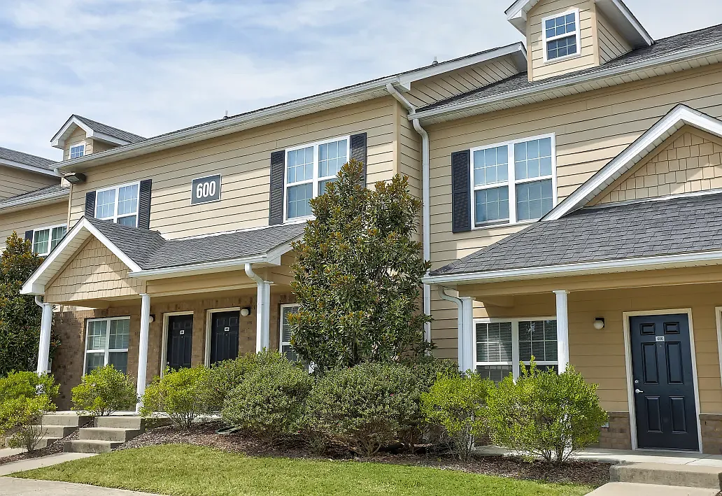 Hickory Ridge Apartments — Photo 3