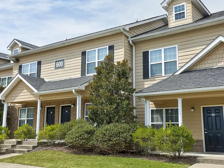 Hickory Ridge Apartments — Photo 4