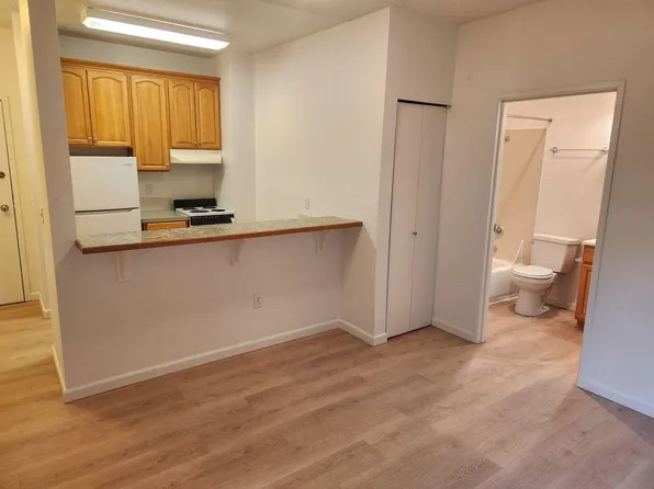 Pine Street Apartments, 1202 E Pine St Unit 406, Seattle, WA 98122