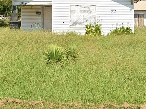 817 S Oak St, Holdenville, OK 74848