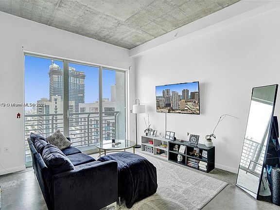 3rd image of 133 NE 2nd Ave APT 3109