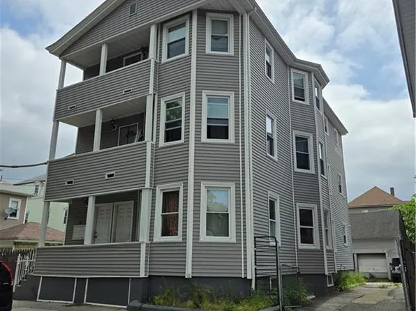 14 Kenwood St, Providence, RI 02909