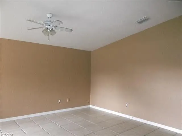 3 bed, 1300 sqft, $1,395 — Photo 3