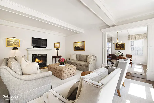 Sold by Sotheby's International Realty | media 1