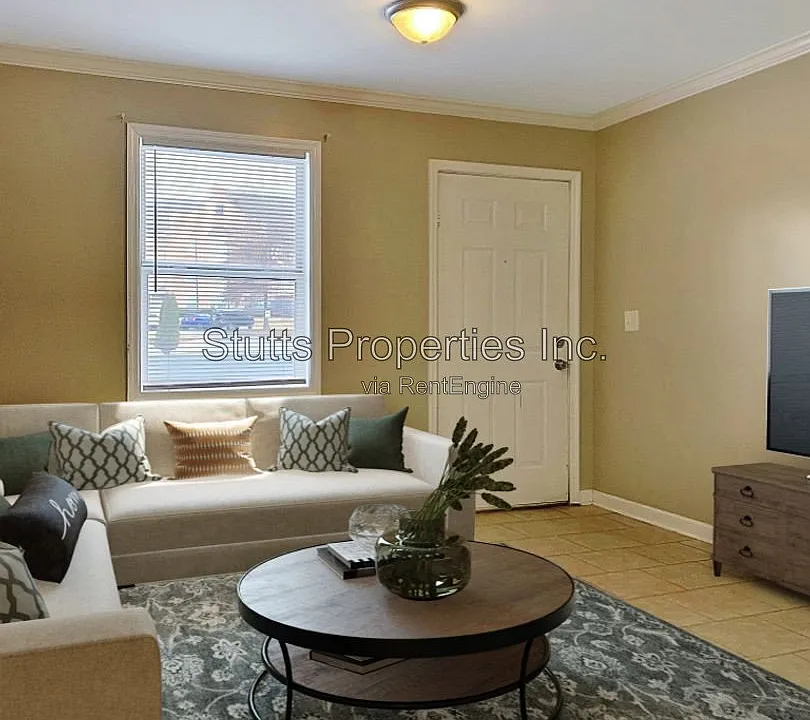 414 Hermitage Dr #7