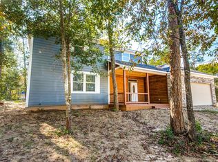 3040 Apache Dr, Willis, TX 77378