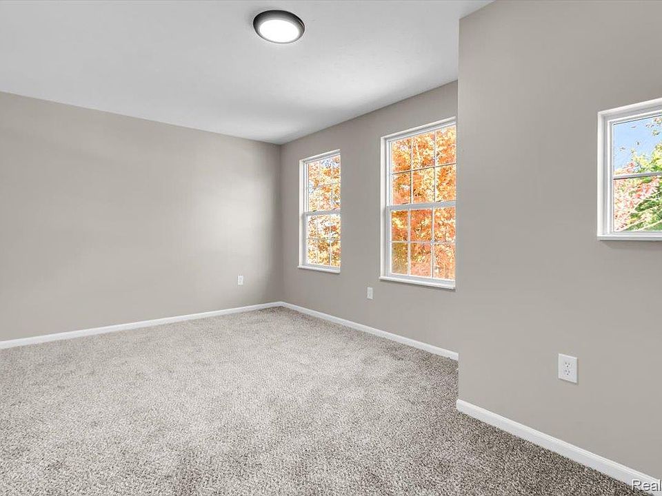 4989 Scotten St, photo 18