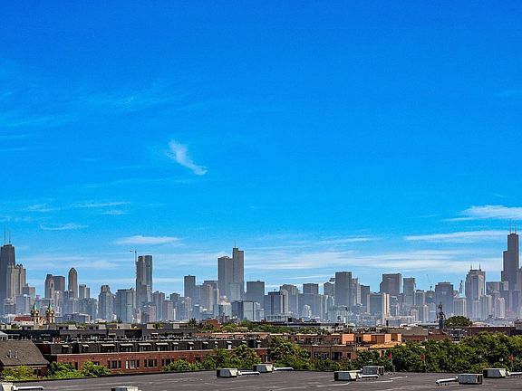 3rd image of 1857 W Diversey Pkwy APT 502