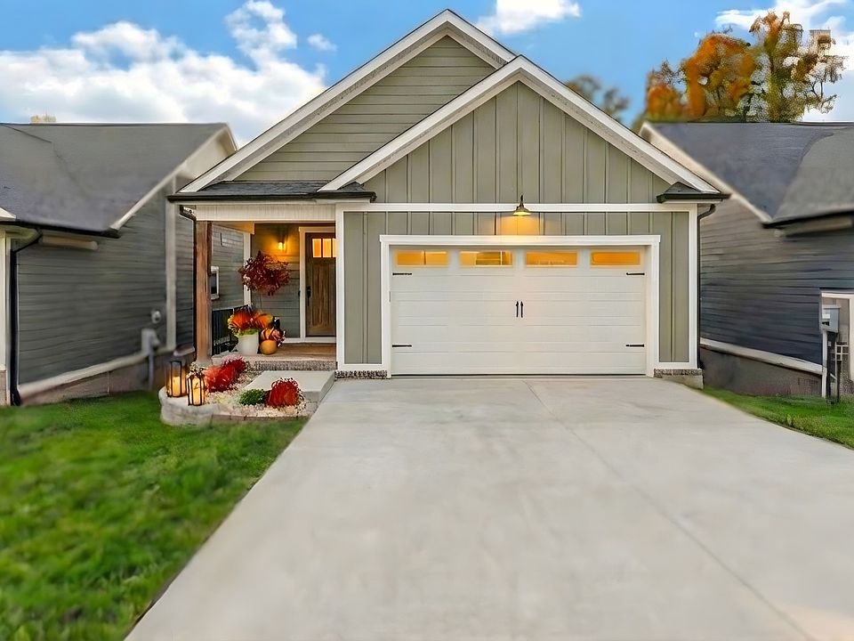 1st image of 376 Moon Bay Dr