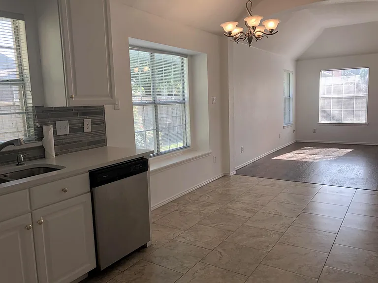 9113 Couples Dr — Photo 14