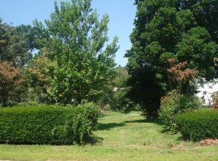 8 Mockingbird Ln, Westerly, RI 02891