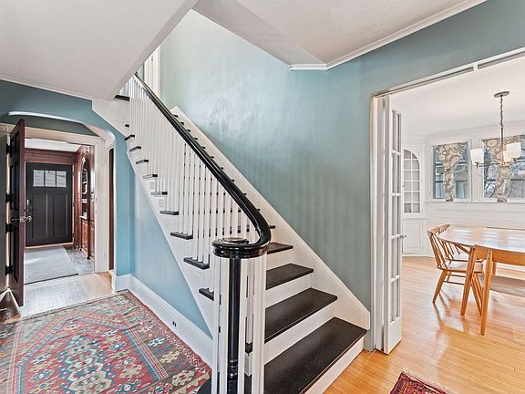 3rd image of 331 Ridgewood Ave