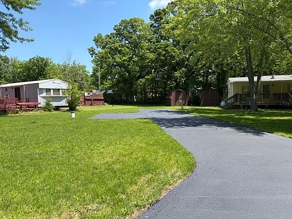 2nd image of 2795 E 28th Rd Lot 982