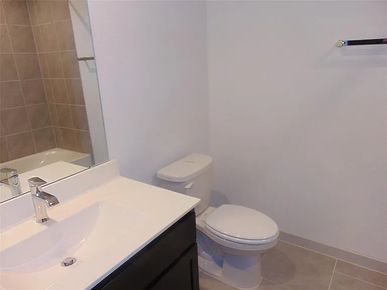 18911 Allendale Forest Dr — Photo 3