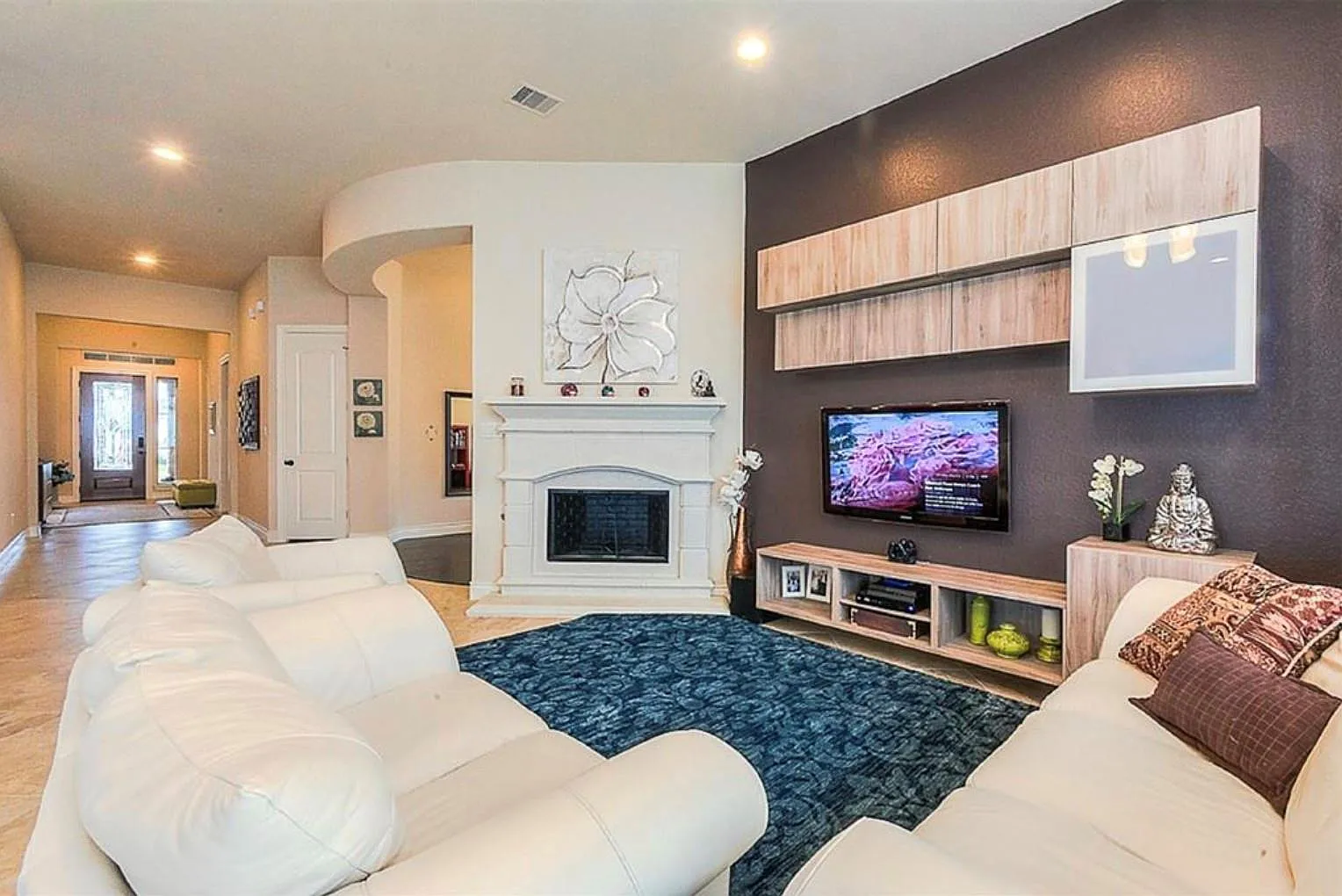 4 bed, 3.0 bath, 2446 sqft, $2,800 — Photo 4