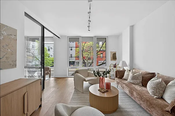 Living room, photo 1