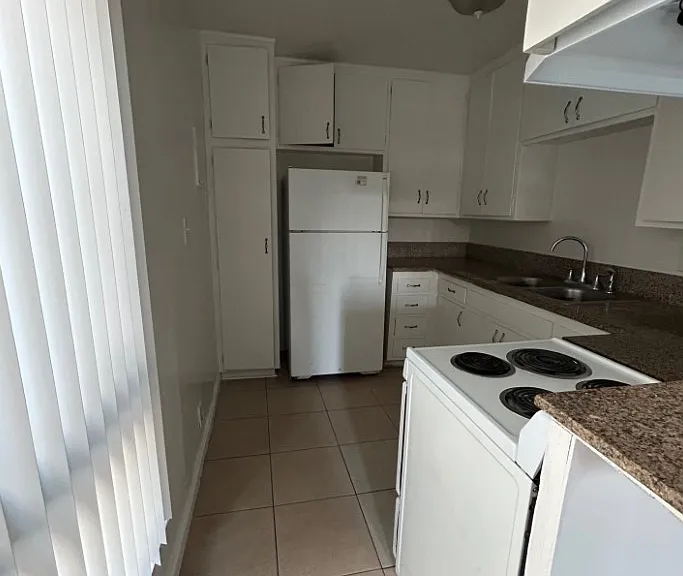 6633 Darby Ave #24 — Photo 9