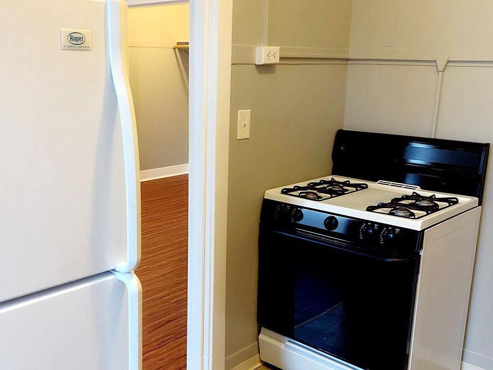 1st image of 902 S Fawcett Ave #6